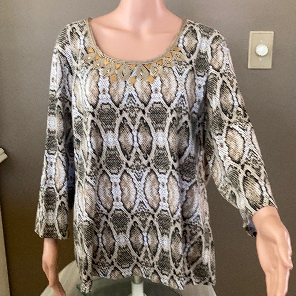 Ruby Red Woman’s top!!
